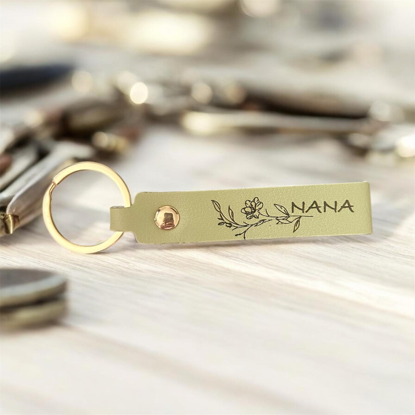 Personalised Thin Flower Keyring